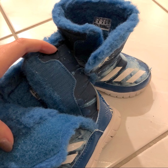 ADIDAS Toddler Winter Boots - Picture 6 of 7